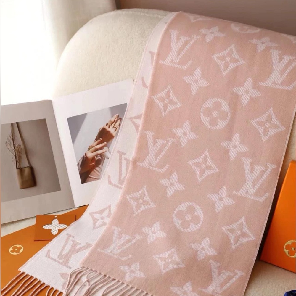 Louis Vuitton LV wool pink iconic scarf holiday gift authentic